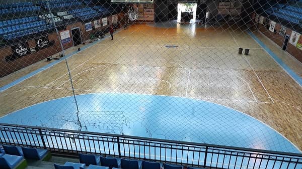 Finalizan las obras de reparación del parqué del Polideportivo Municipal