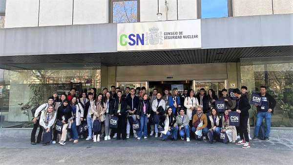El alumnado del IES Augustóbriga y del Zurbarán regresa satisfecho del CSN