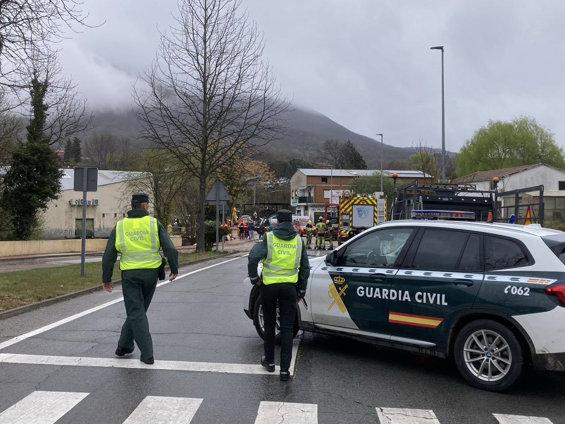 GC de Cáceres control carretera cortada inundación