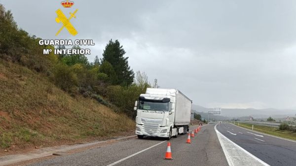 El conductor de un vehículo articulado multiplicaba por ocho la tasa de alcohol permitida