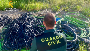 detenidos tres jóvenes